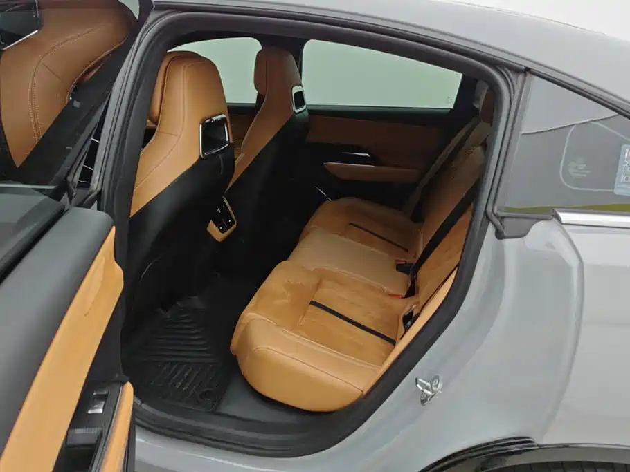 Mazda EZ-6 — миниатюра 11