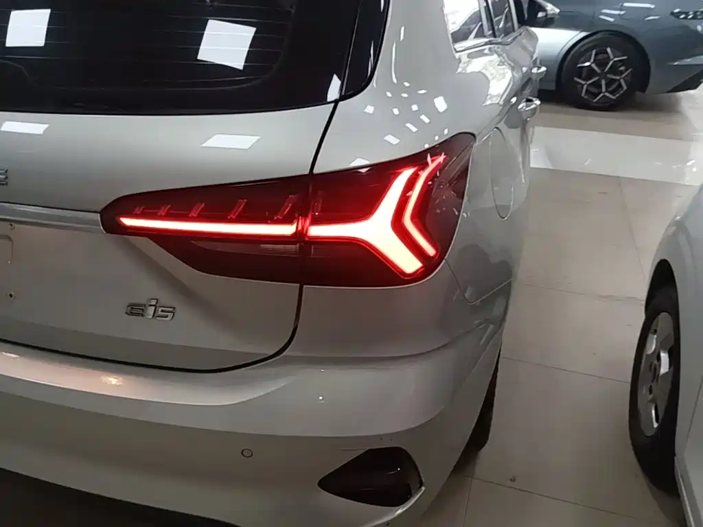 Roewe Ei5 — миниатюра 8