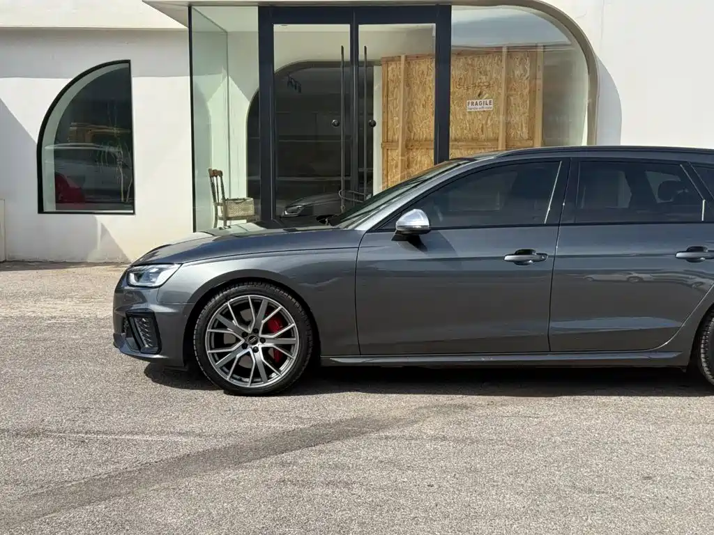 Audi S4 — миниатюра 5