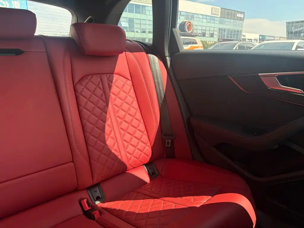 Audi S4 — миниатюра 31