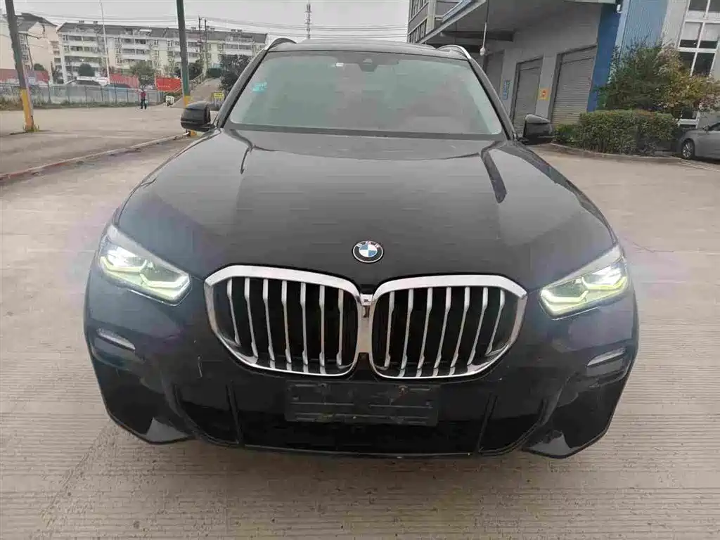 BMW X5 (Import)
