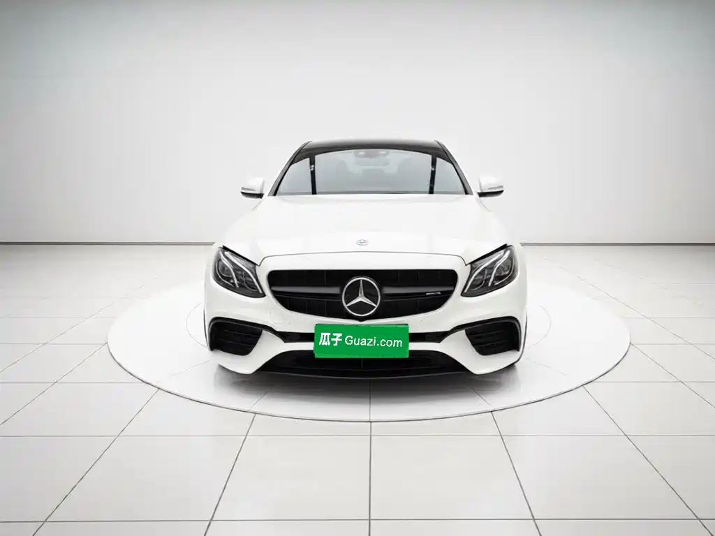 Mercedes-Benz E-Class — миниатюра 2