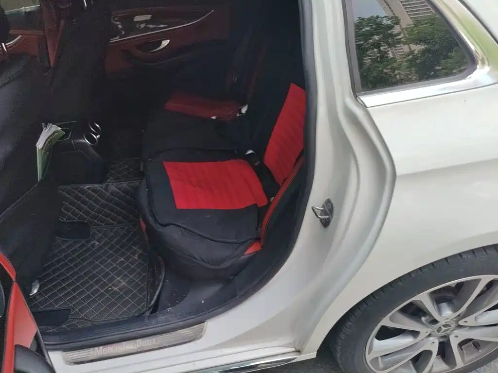 Mercedes-Benz E-Class — миниатюра 18