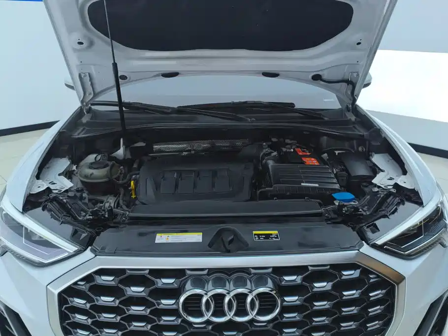 Audi Q3 Sportback — миниатюра 10