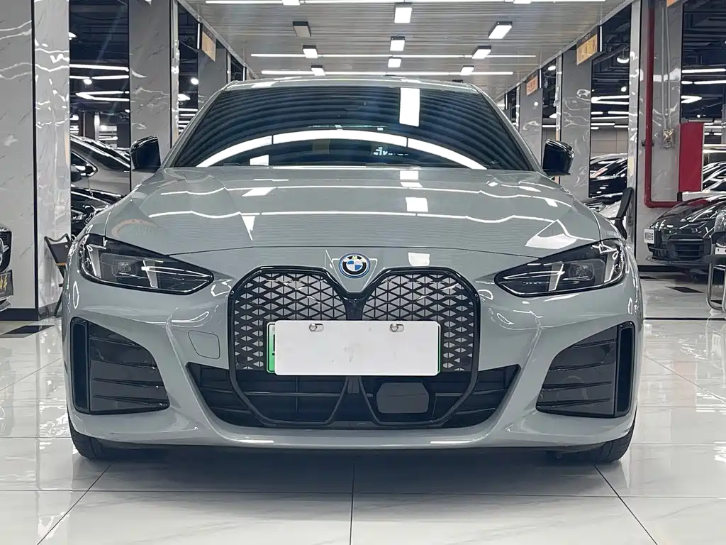 BMW i4 2025 eDrive40