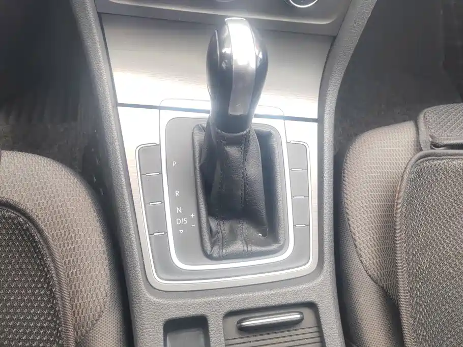 Volkswagen Golf — миниатюра 16