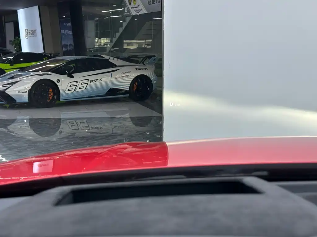 Lamborghini Urus — миниатюра 22
