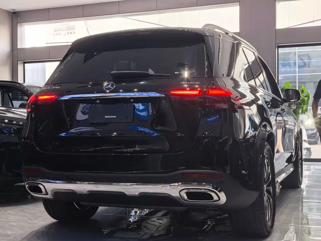 Mercedes-Benz GLE (Import) — миниатюра 11