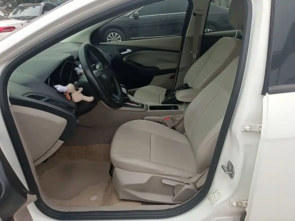 Ford Focus — миниатюра 15
