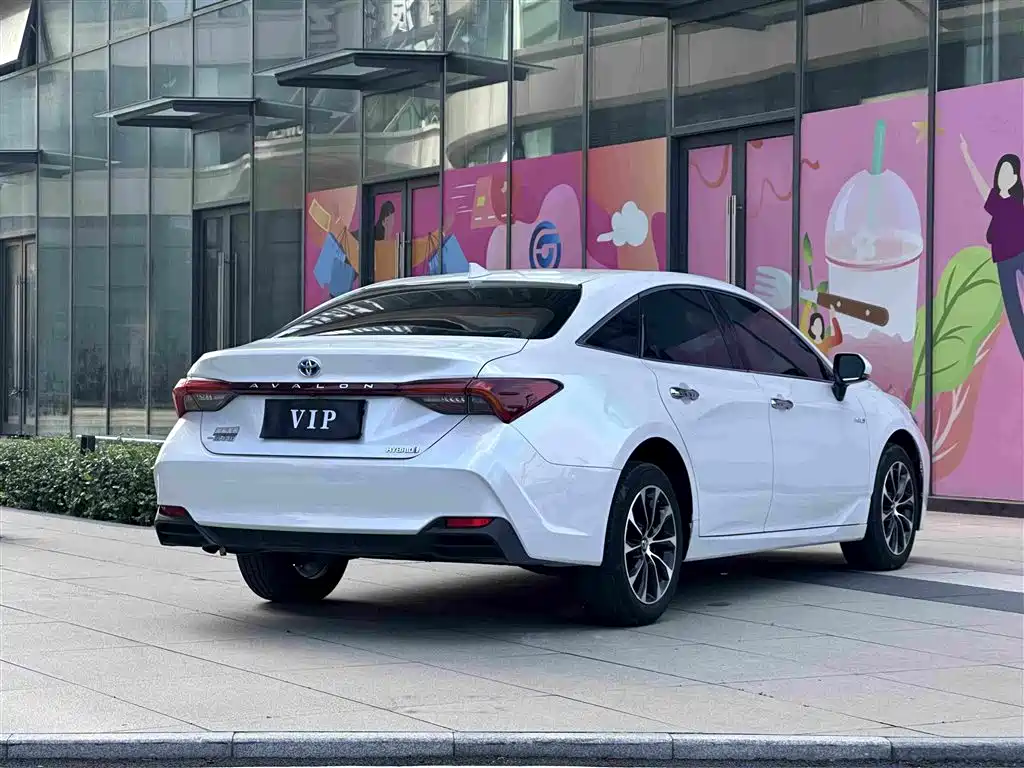 Toyota Avalon — миниатюра 9