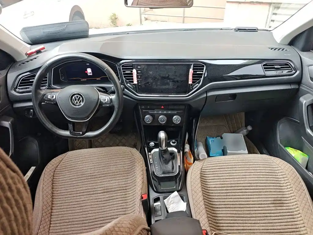 Volkswagen T-Roc — миниатюра 6