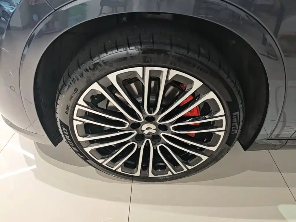 NIO ES8 — миниатюра 23