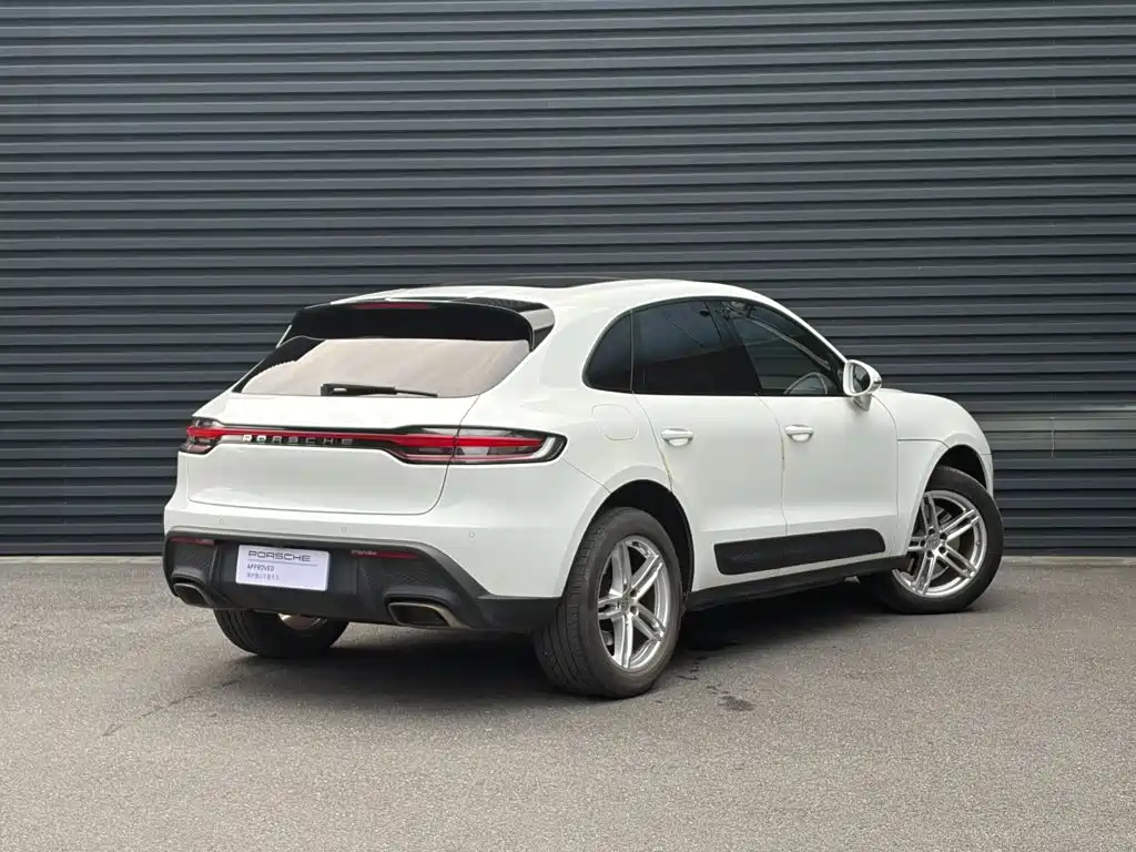 Porsche Macan — миниатюра 5