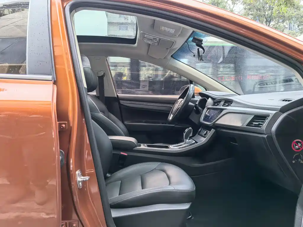 GEELY AUTOMOBILE EMGRAND GS