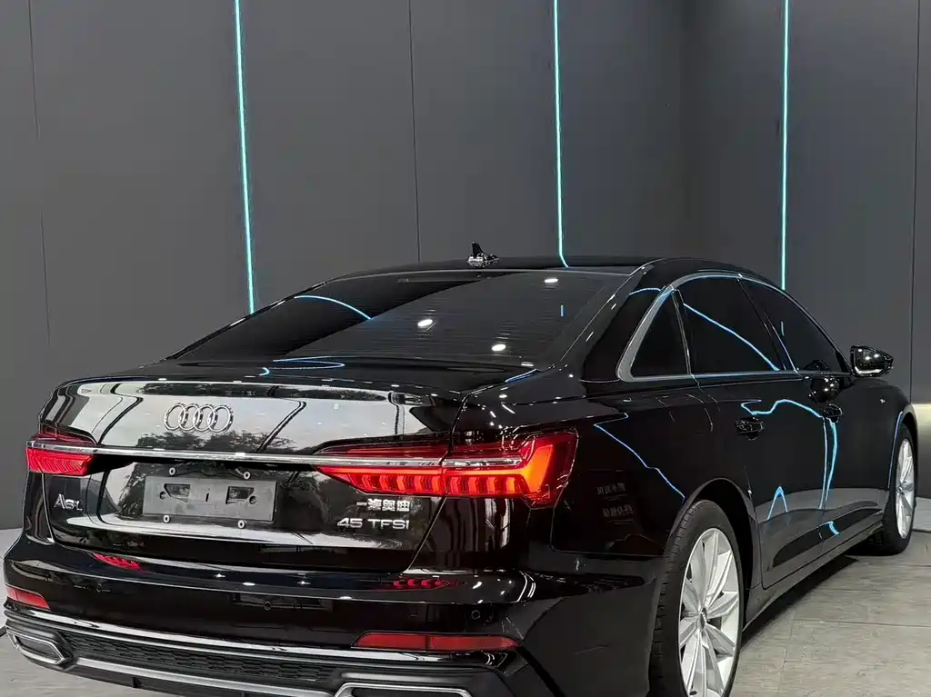 Audi A6L — миниатюра 6