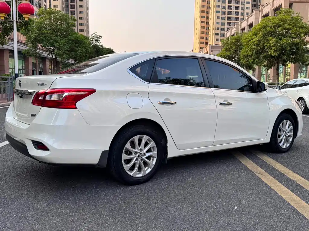 Nissan Sylphy — миниатюра 6