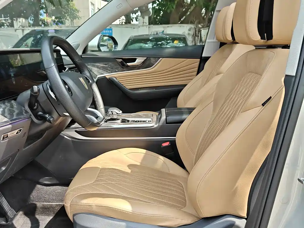 Hongqi HS5 2023 2.0T Pro