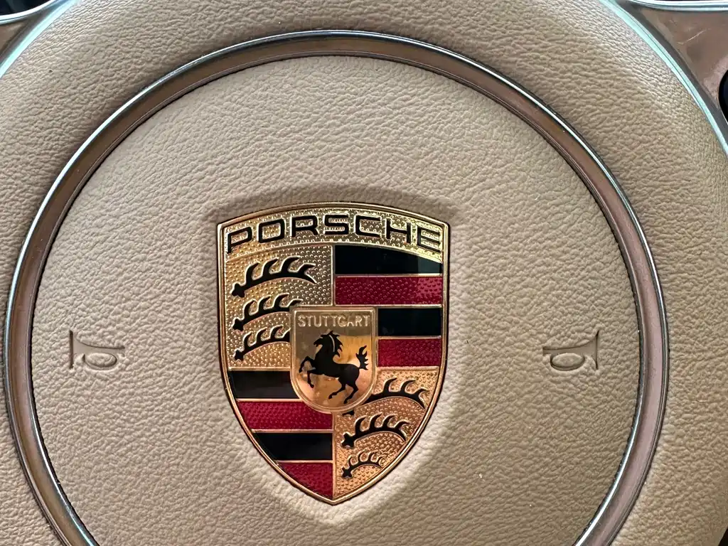 Porsche Cayenne — миниатюра 13