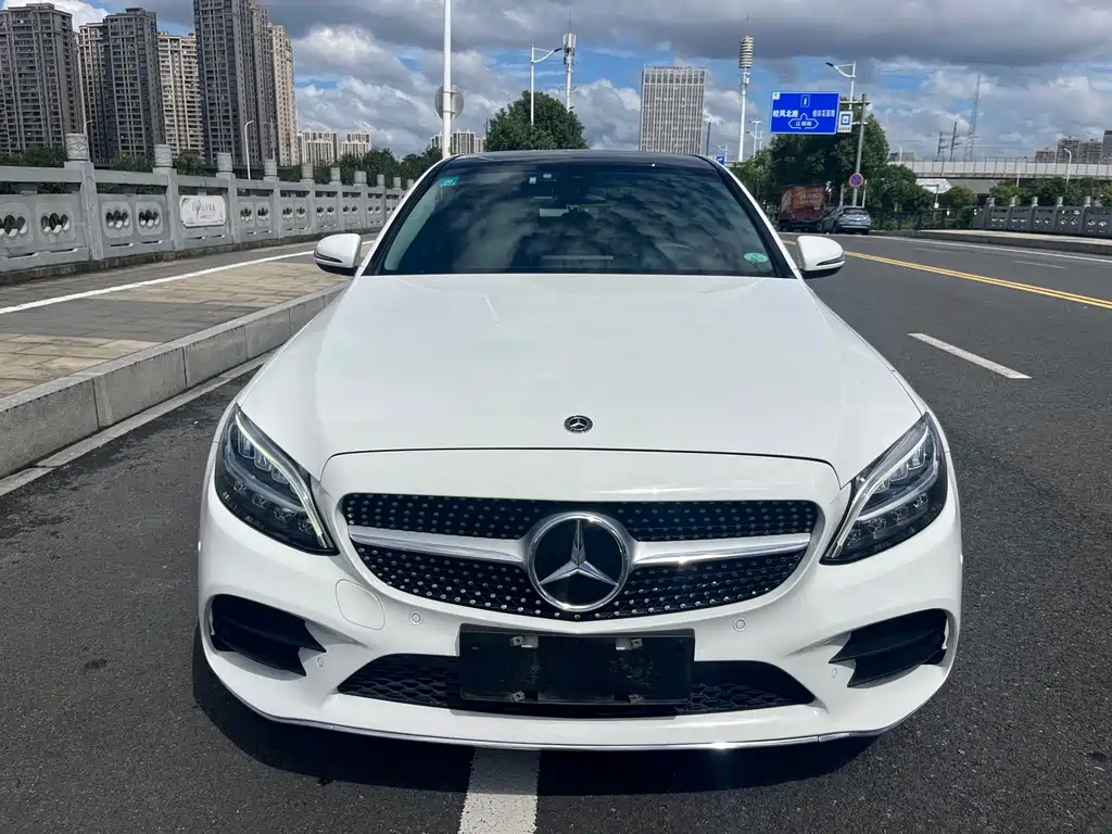 Mercedes-Benz C-Class — миниатюра 2