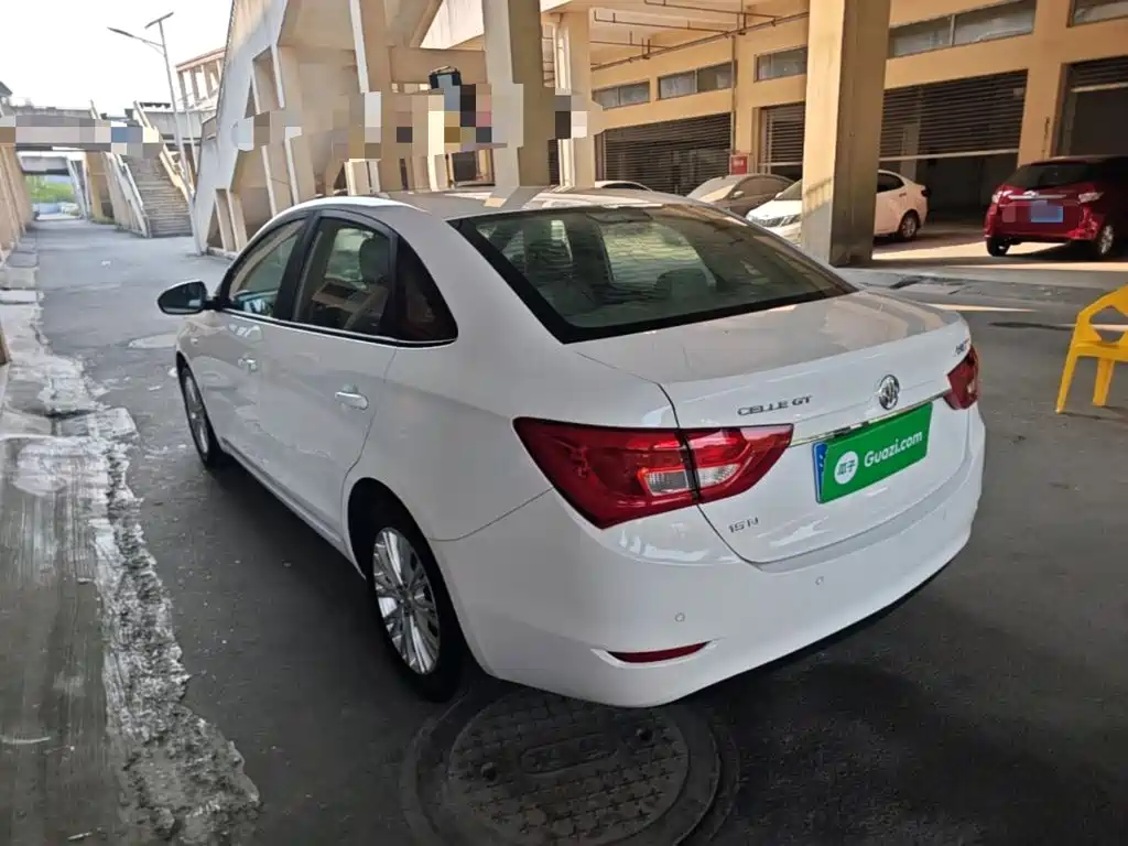 Buick Excelle — миниатюра 5