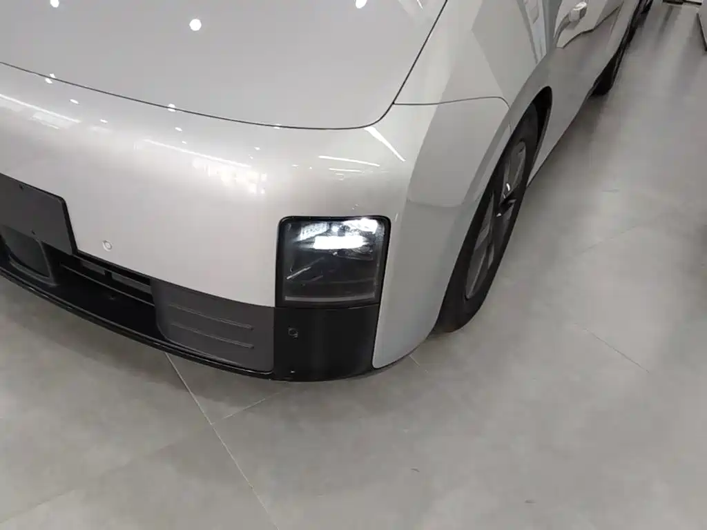 Li Auto Li MEGA — миниатюра 24