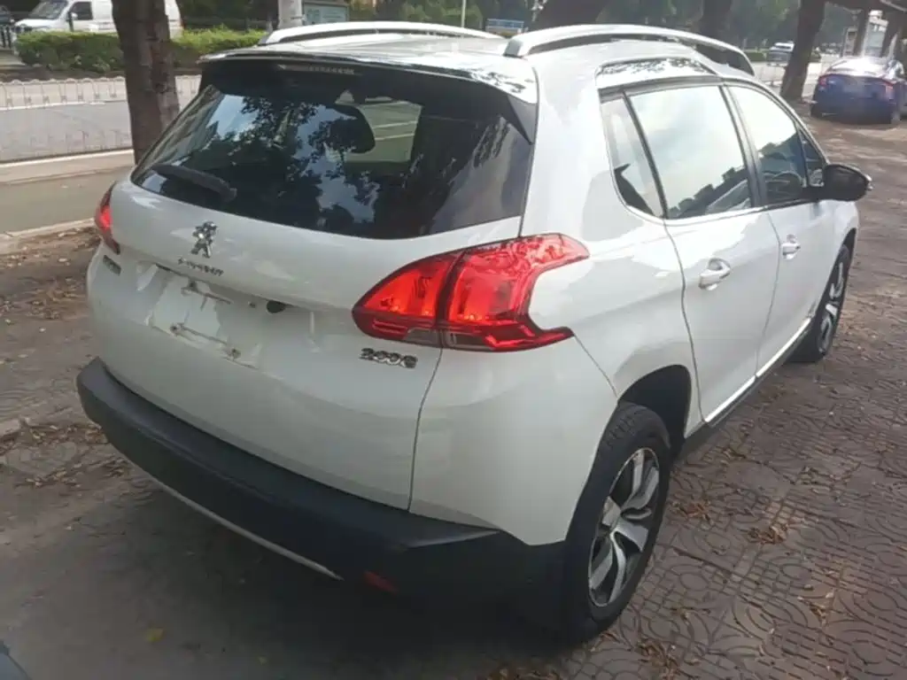 Peugeot 2008 — миниатюра 7