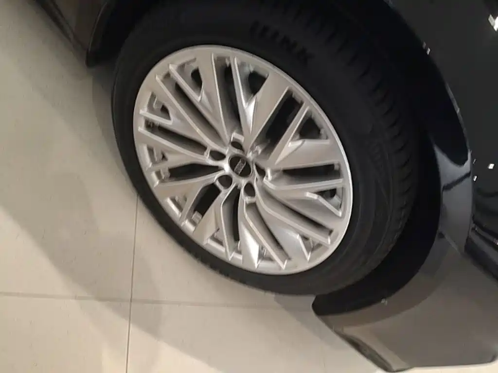 Audi A7L — миниатюра 14