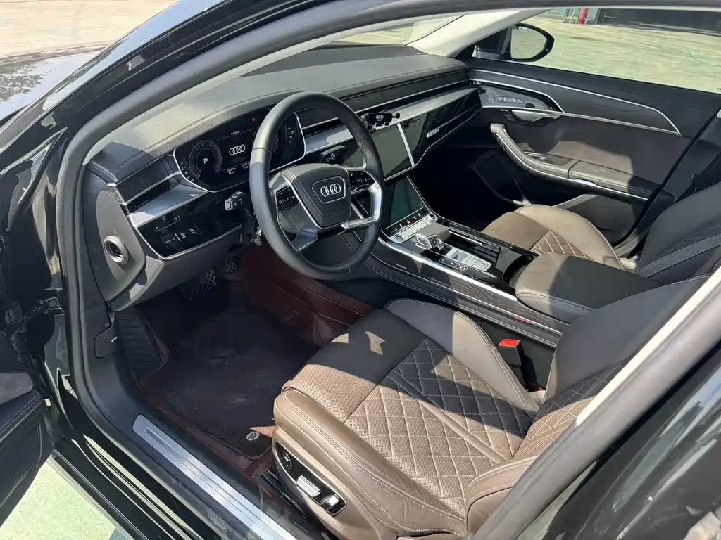 Audi A8 — миниатюра 6