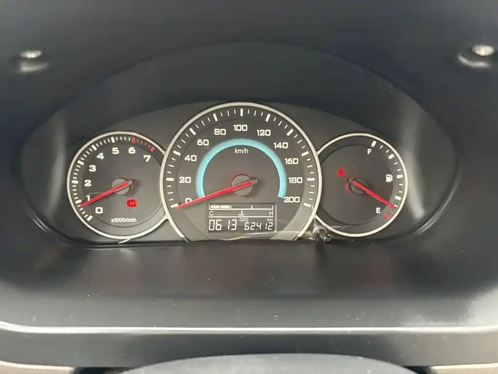 Wuling Rongguang V — миниатюра 13