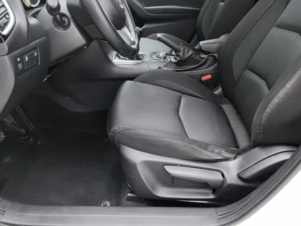 Mazda 3 Axela — миниатюра 20