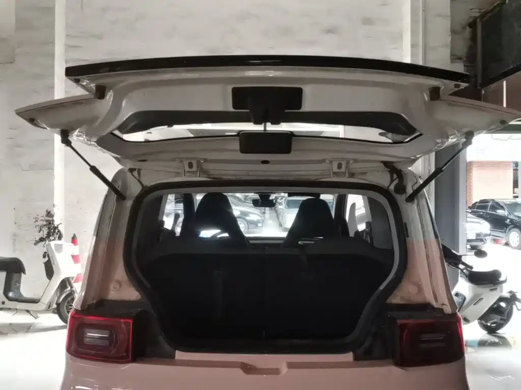 Wuling MINIEV — миниатюра 19