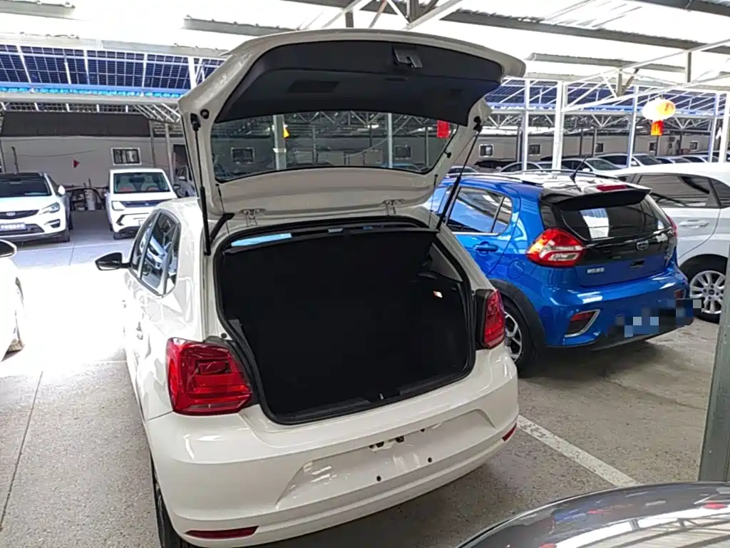 Volkswagen Polo — миниатюра 19