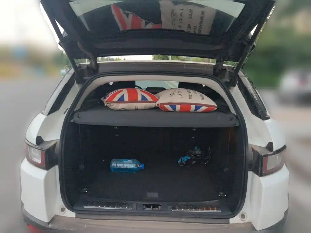 Land Rover Evoque — миниатюра 10