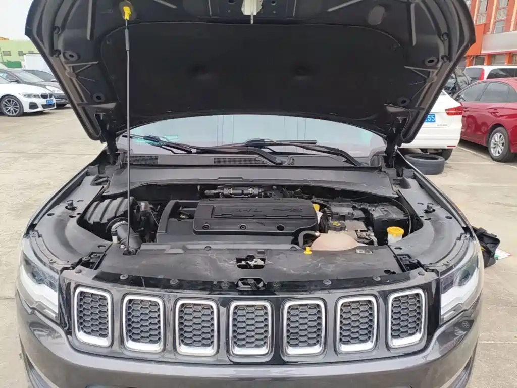 Jeep Compass — миниатюра 20