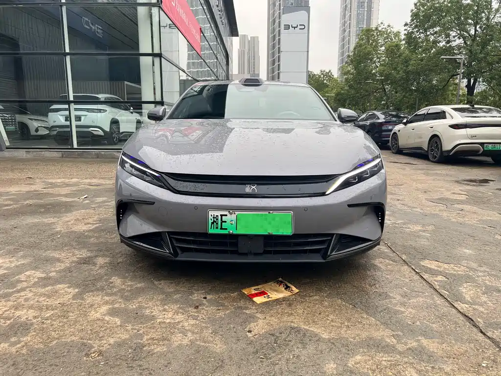 BYD Han — миниатюра 2