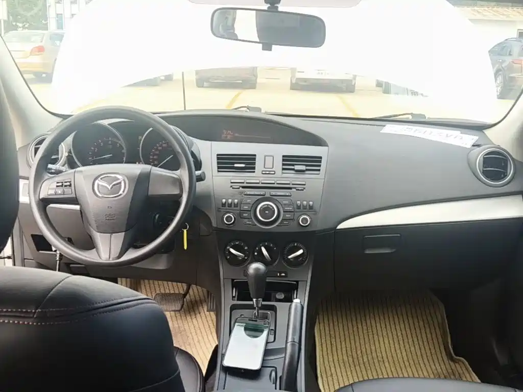 Mazda 3 Xingcheng — миниатюра 10