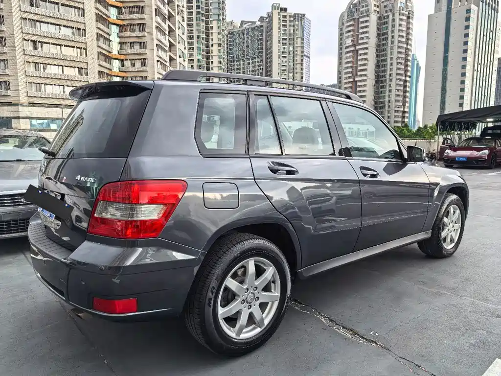 Mercedes-Benz GLK-Class (Import) — миниатюра 4