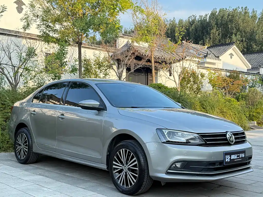 Volkswagen Sagitar — миниатюра 3