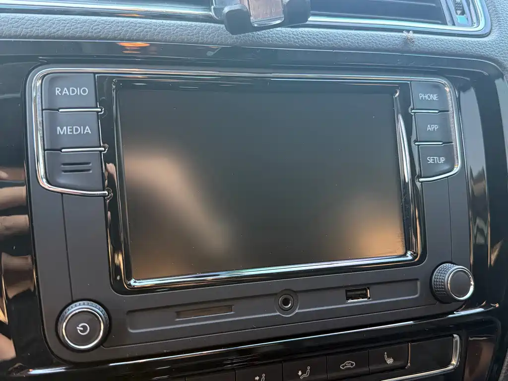 Volkswagen Sagitar — миниатюра 17