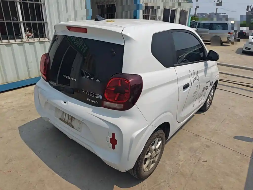 Roewe Clever — миниатюра 7