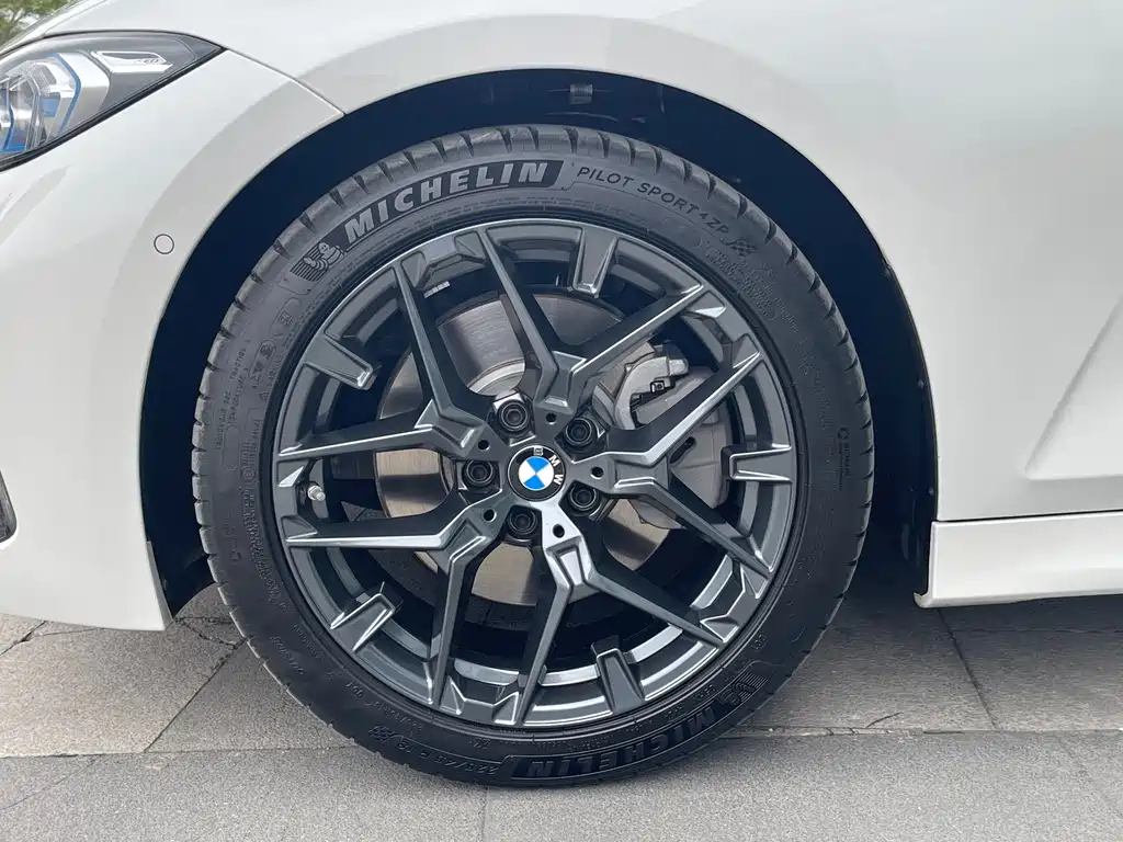 BMW 3 Series 3 2025 330Li Premium M Sport