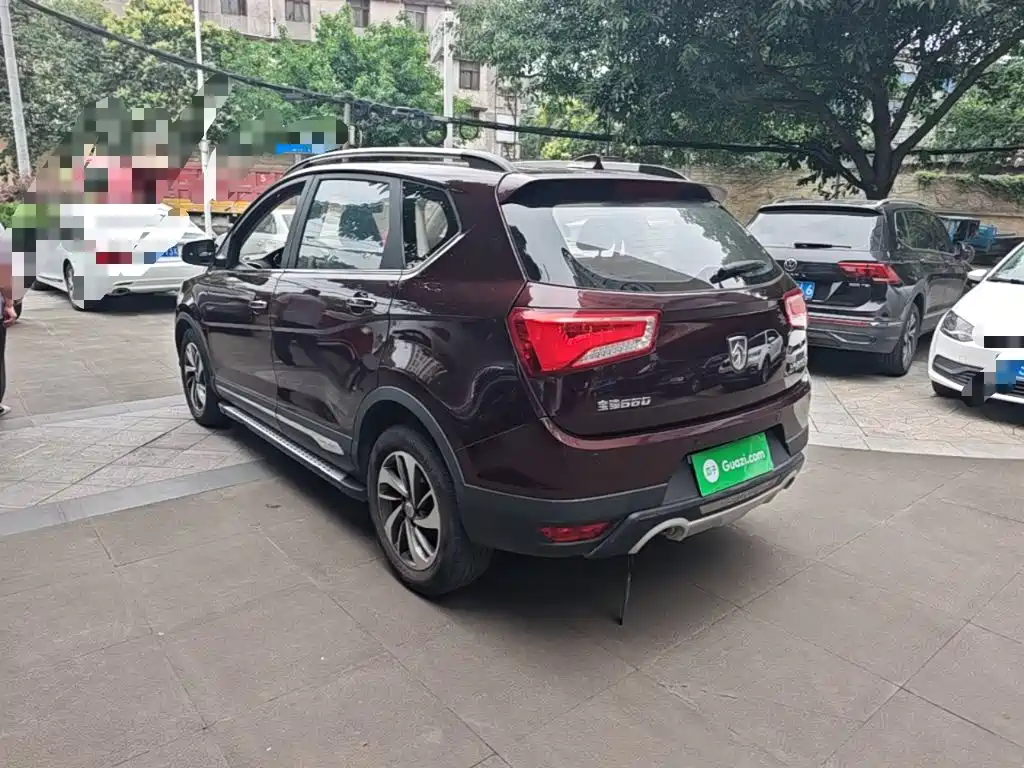 Baojun 560 2015 1.8L MT Luxury
