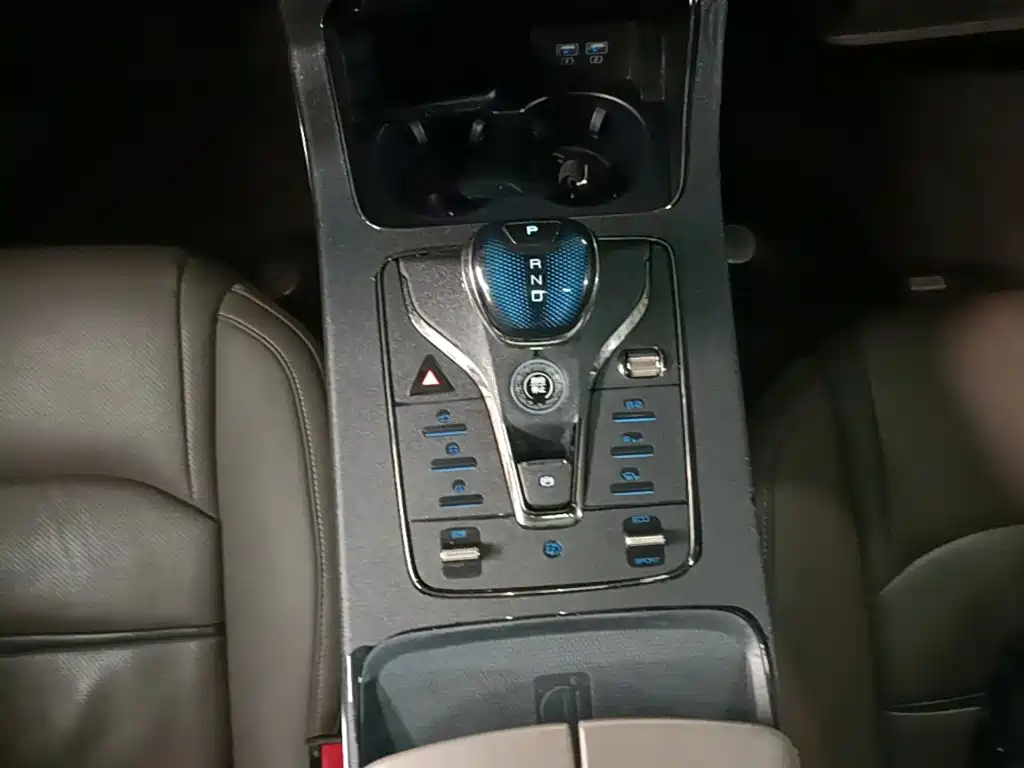 BYD Han — миниатюра 14