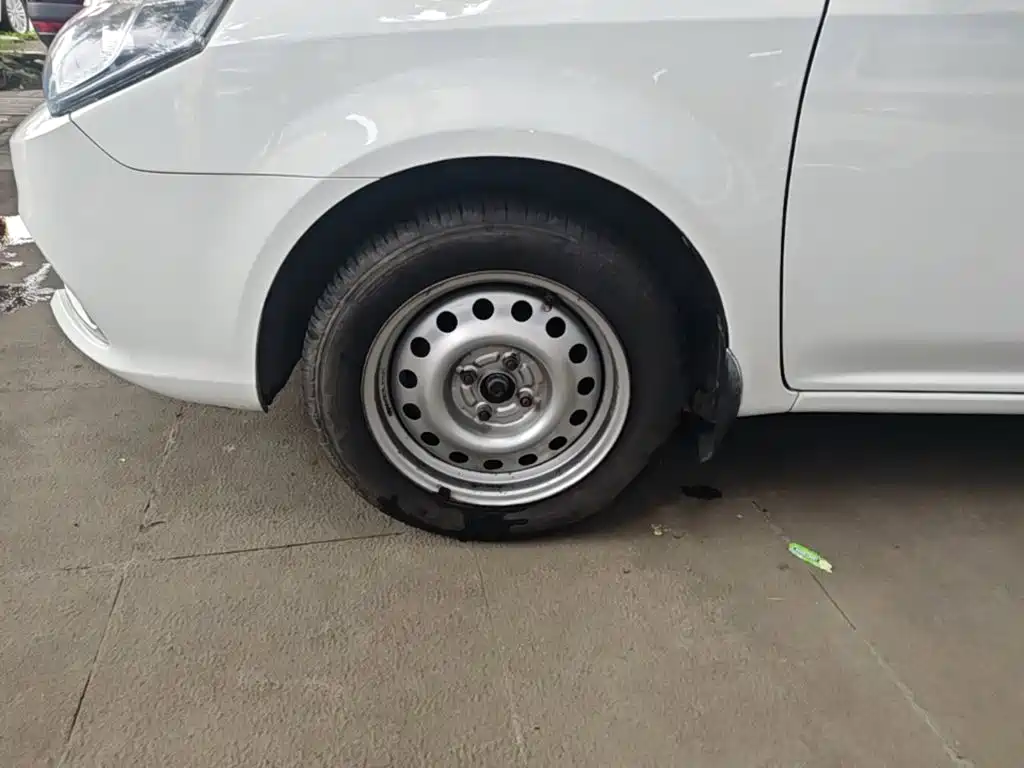 Geely King Kong — миниатюра 23