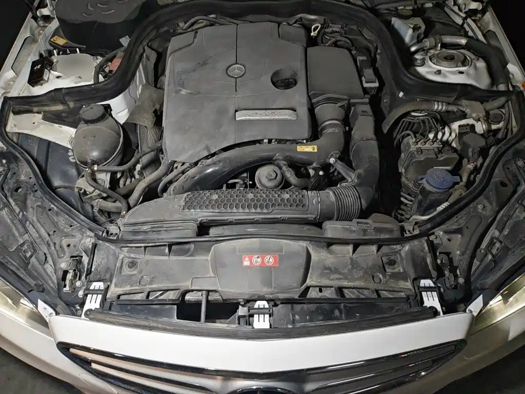 Mercedes-Benz E-Class — миниатюра 21