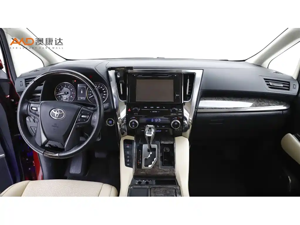 Toyota Alphard — миниатюра 5