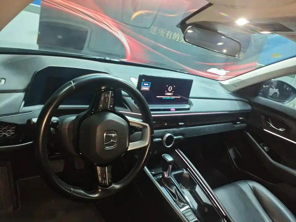Honda Accord — миниатюра 7