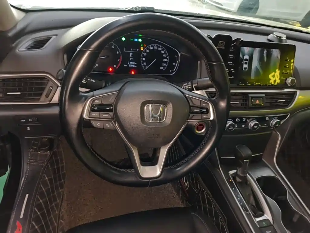 Honda Accord — миниатюра 11