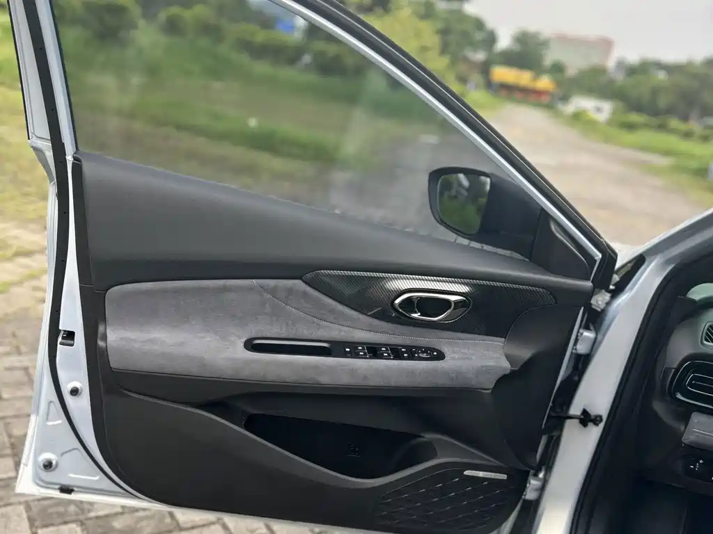 GAC Motor Shadow Leopard — миниатюра 22