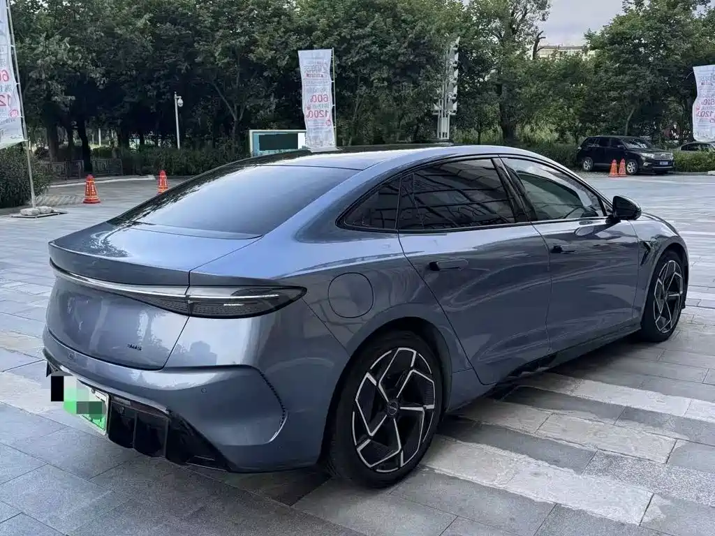 BYD Seal — миниатюра 9